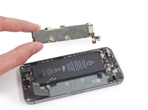 <iPhone 5s motherboard replacement> <iPhone 5s motherboard repairs Melbourne CBD> <iPhone 5s motherboard replacement melbourne cbd>